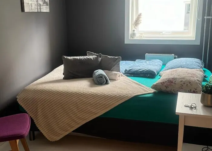 Vibe בית אירוח *